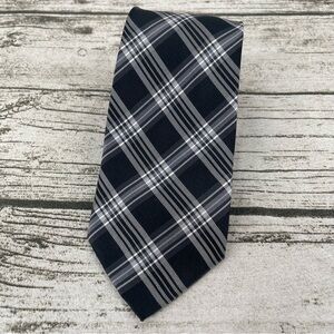 Pierre Cardin Slim Men’s Black and Grey Plaid silk Tie